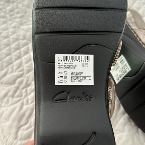 Clark’s ultimate comfort collection W Lexi. Qwin. Pewter metallic Sandle - Picture 3 of 5